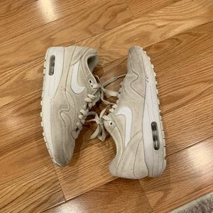 Nike air max size 7